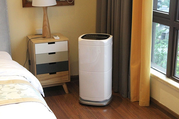 公司倉庫太潮濕貨物都發霉了怎么辦